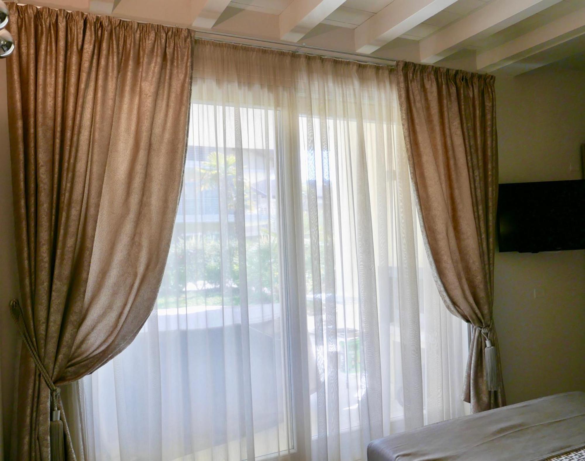 Phoenix Garda Hills Sirmione Luaran gambar