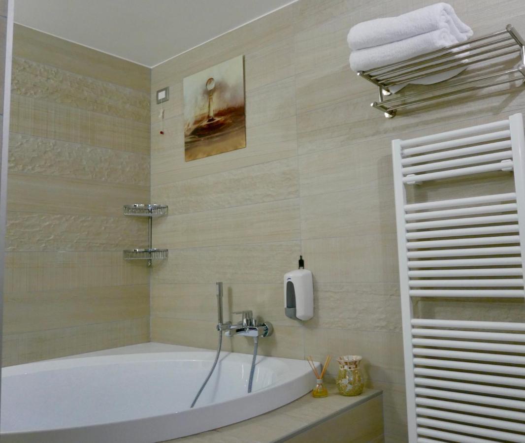 Phoenix Garda Hills Sirmione Luaran gambar